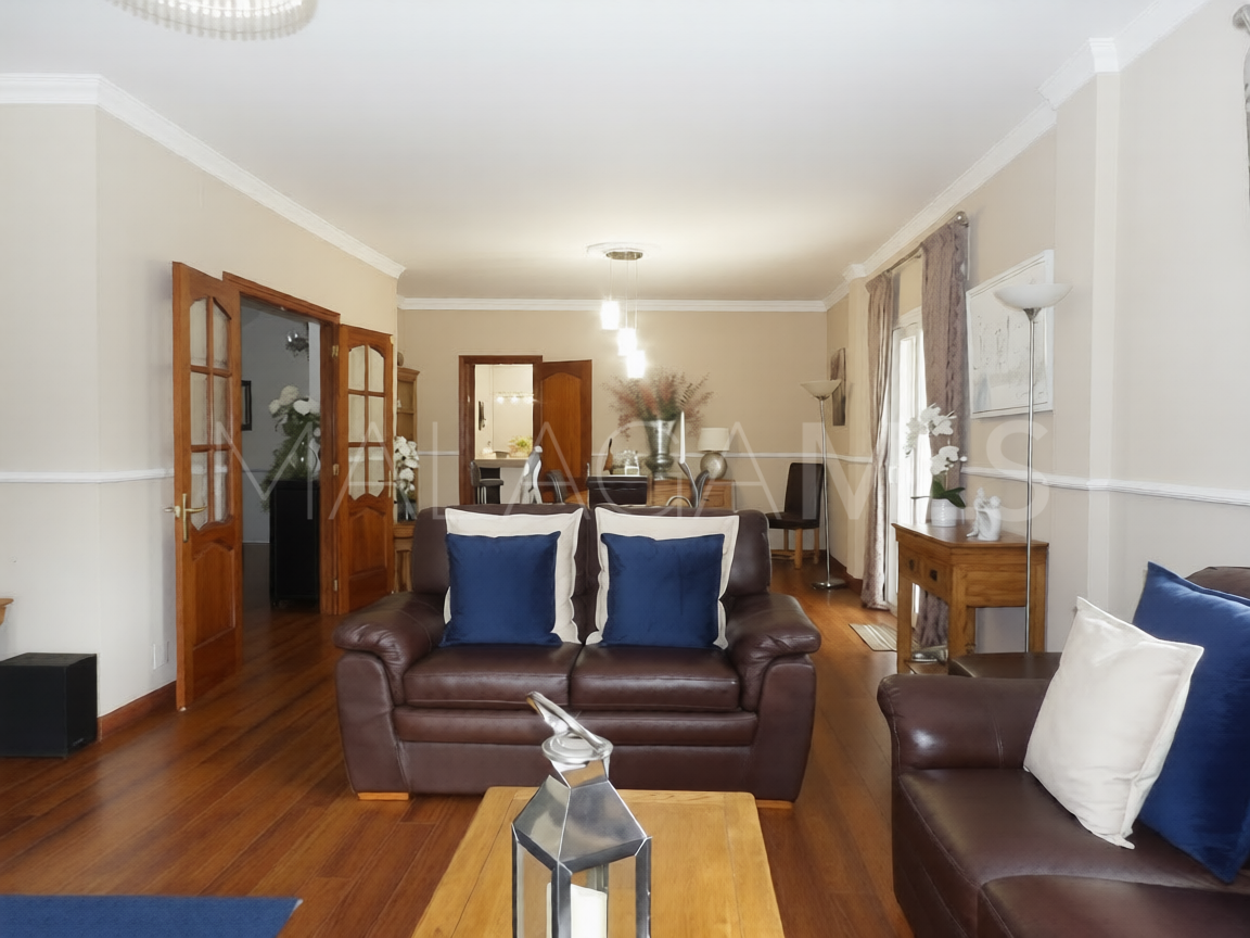 For sale country house in Coin with 4 bedrooms