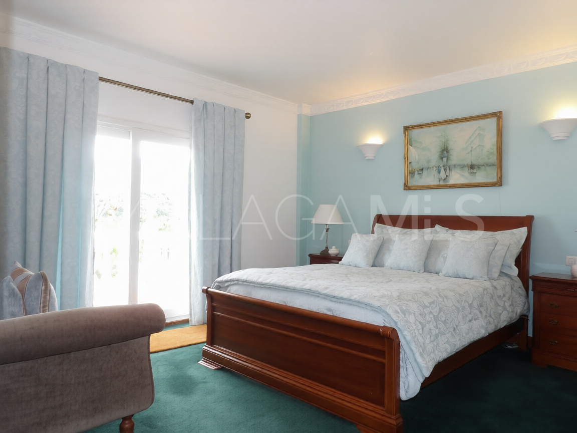 For sale country house in Coin with 4 bedrooms