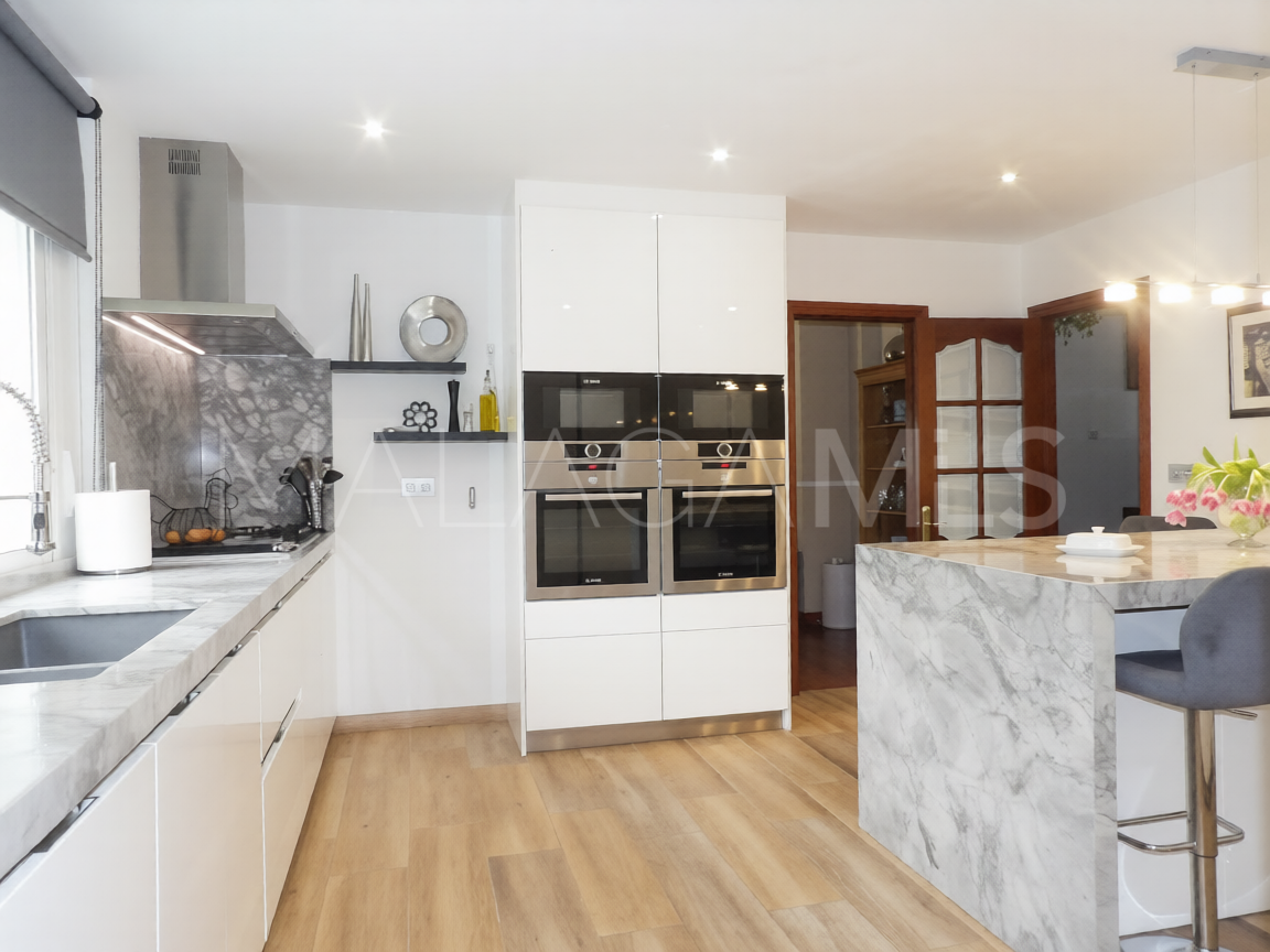 For sale country house in Coin with 4 bedrooms