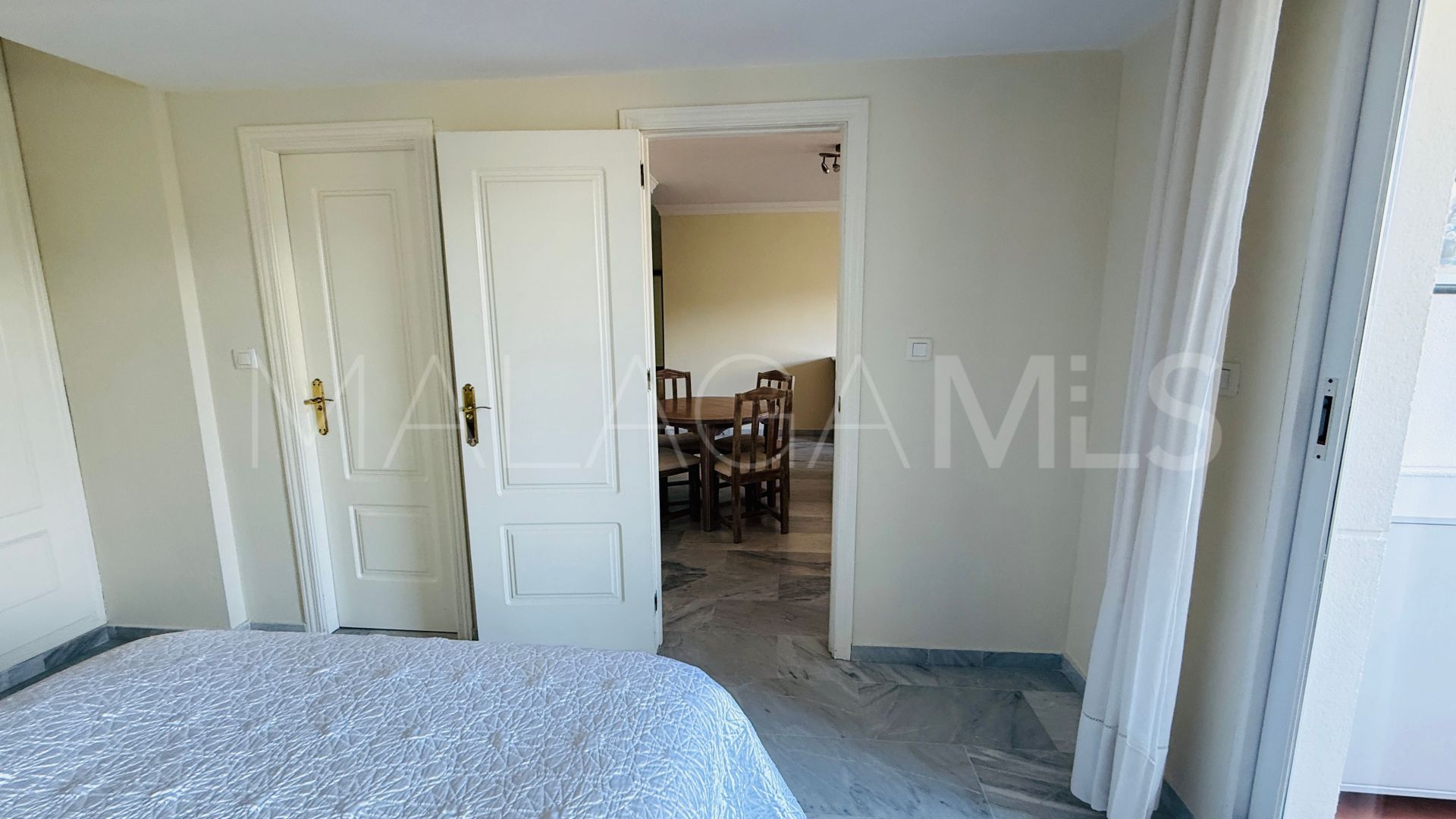 Apartment for sale in Bahia de Marbella