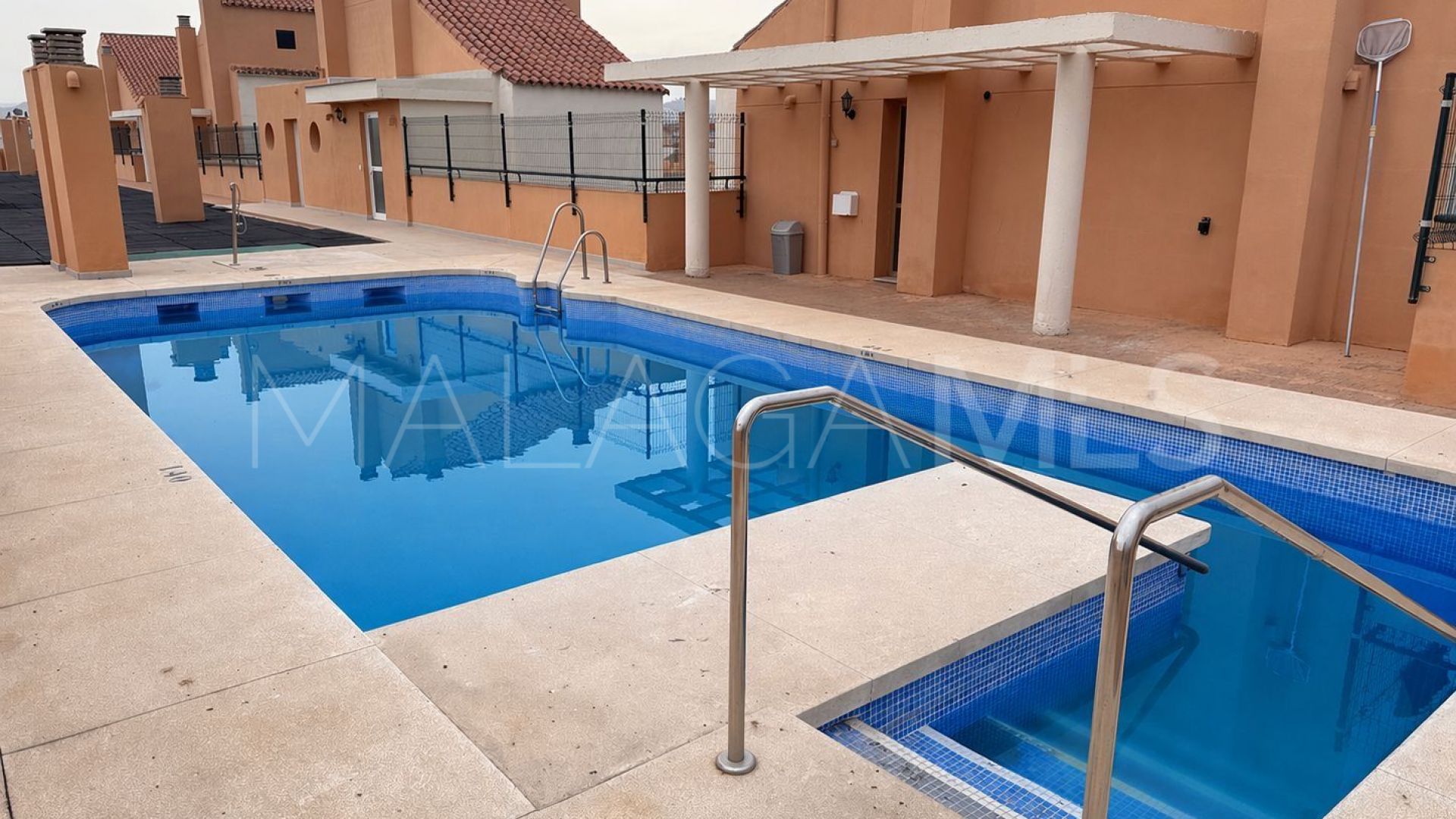 Se vende apartamento in Malaga - Carretera de Cádiz with 3 bedrooms