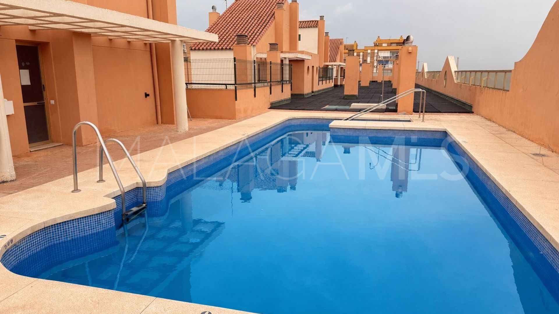 Se vende apartamento in Malaga - Carretera de Cádiz with 3 bedrooms