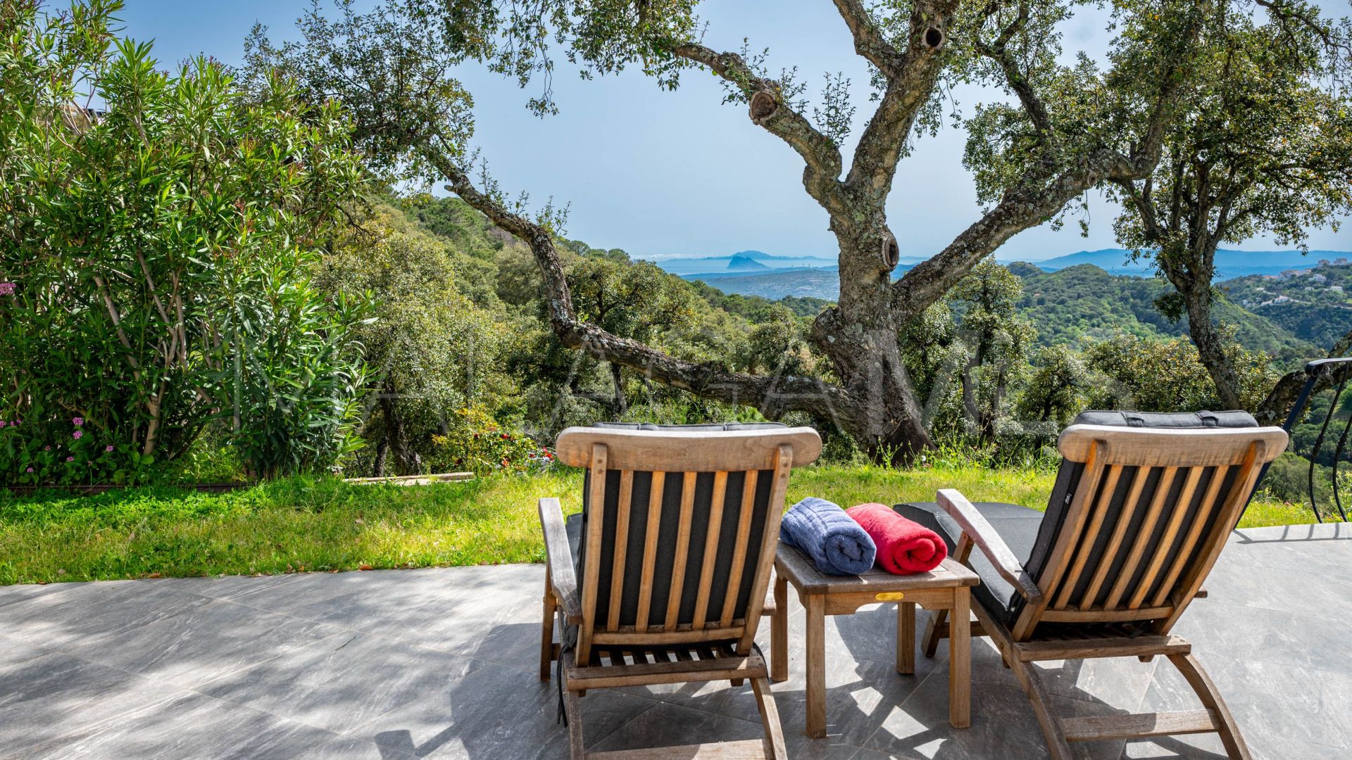 For sale Casares 4 bedrooms villa