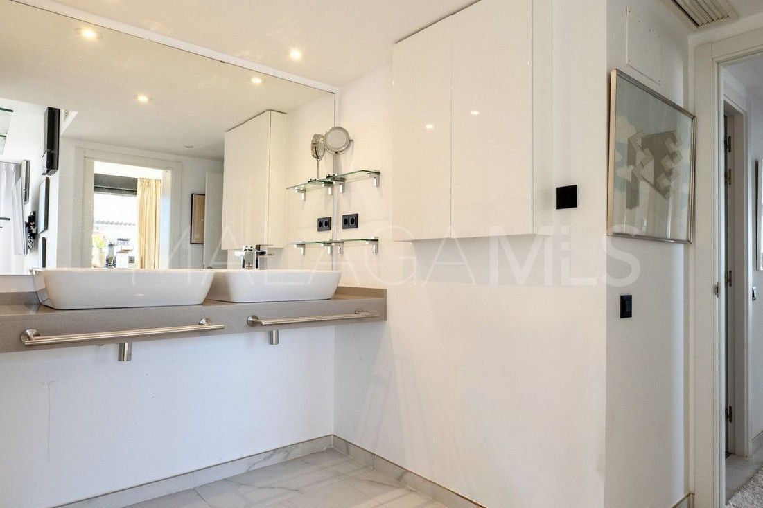 Penthaus for sale in Estepona