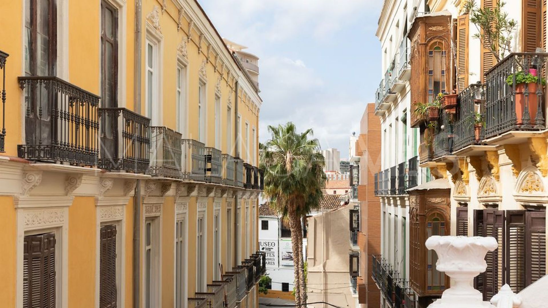 Malaga, edificio for sale