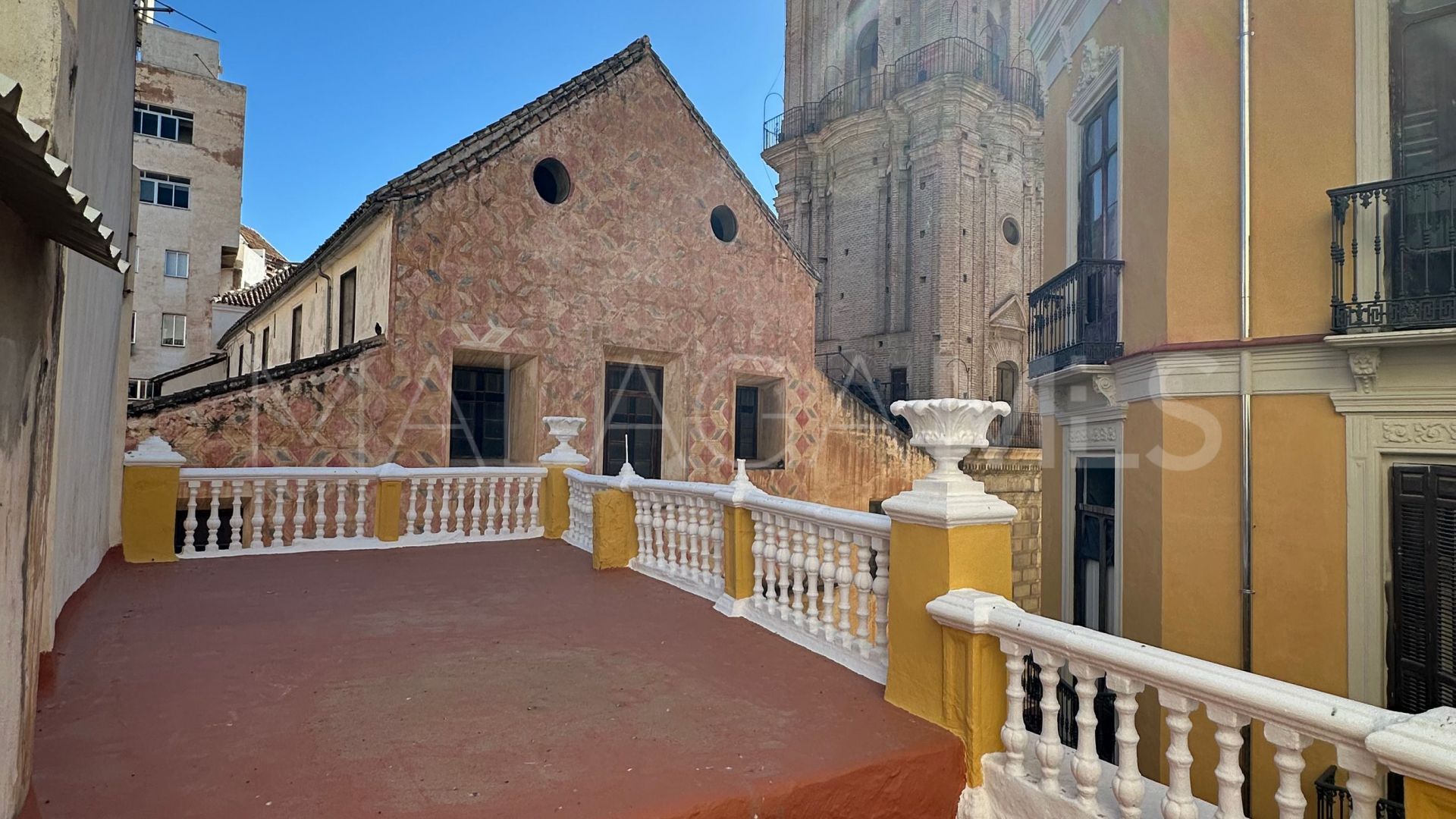 Malaga, edificio for sale