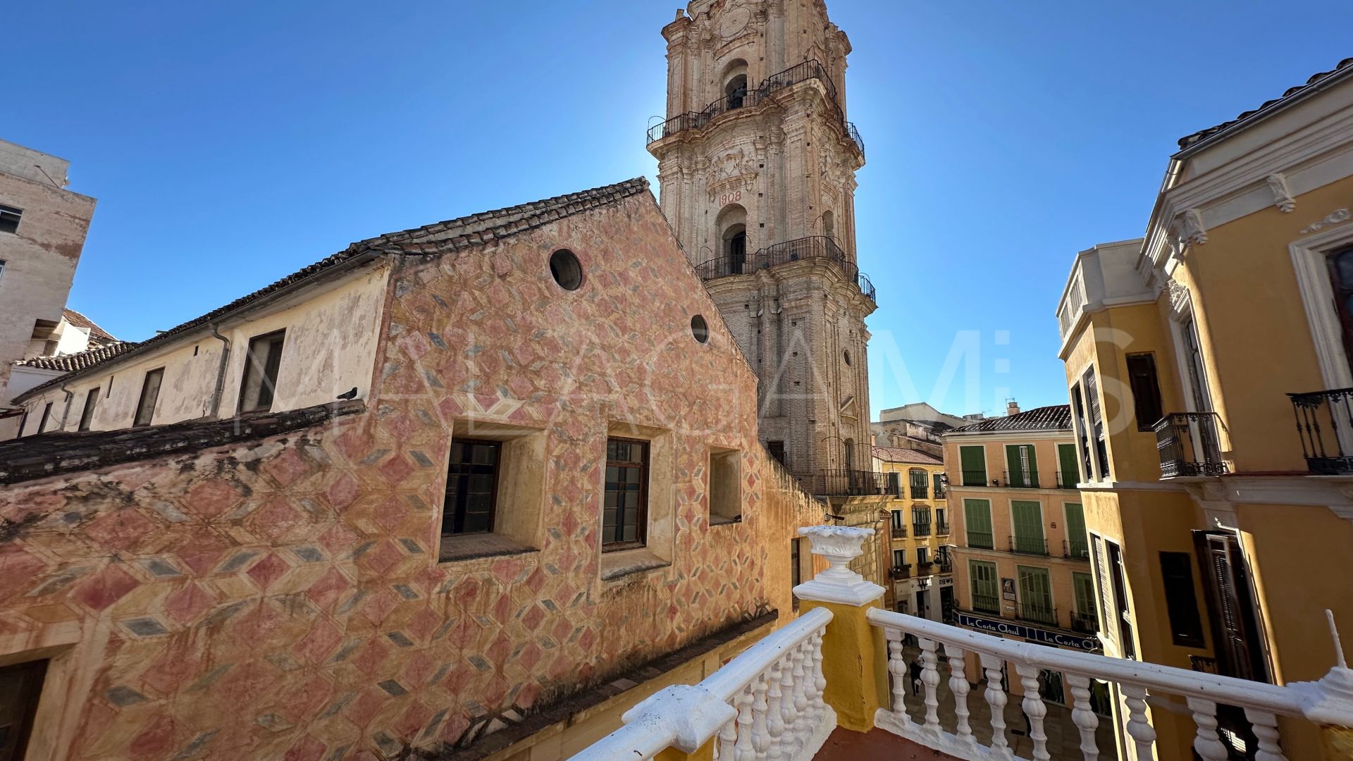 Malaga, edificio for sale