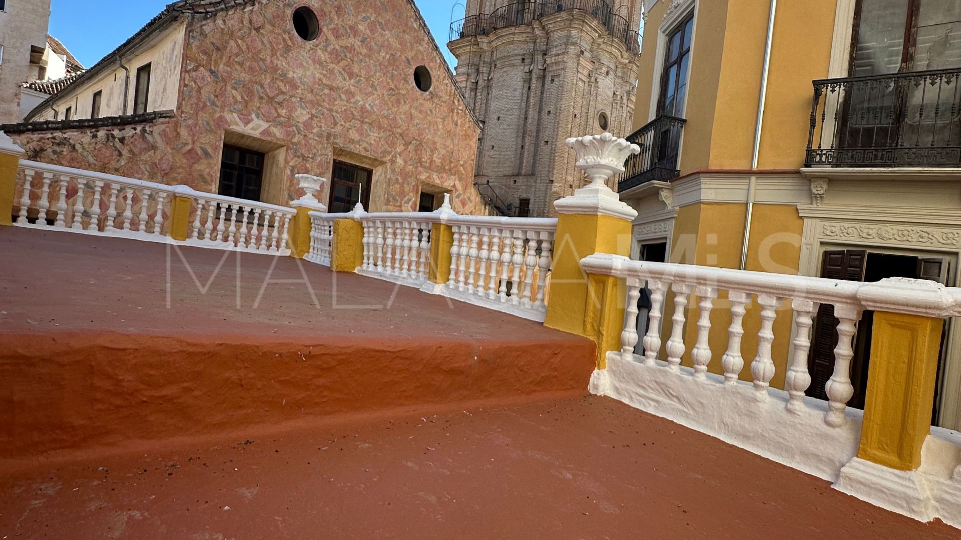 Malaga, edificio for sale