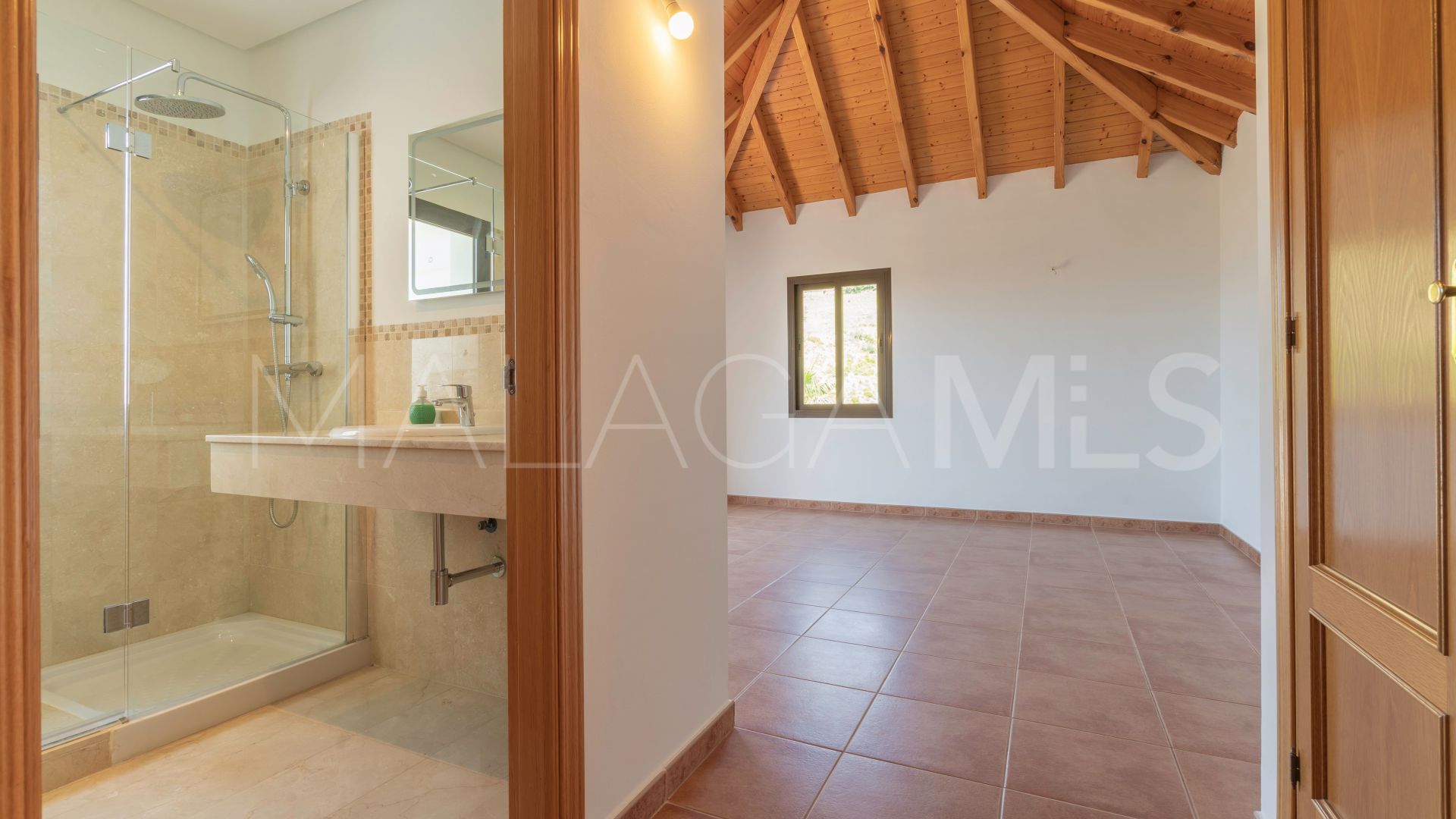 Villa for sale in Valtocado