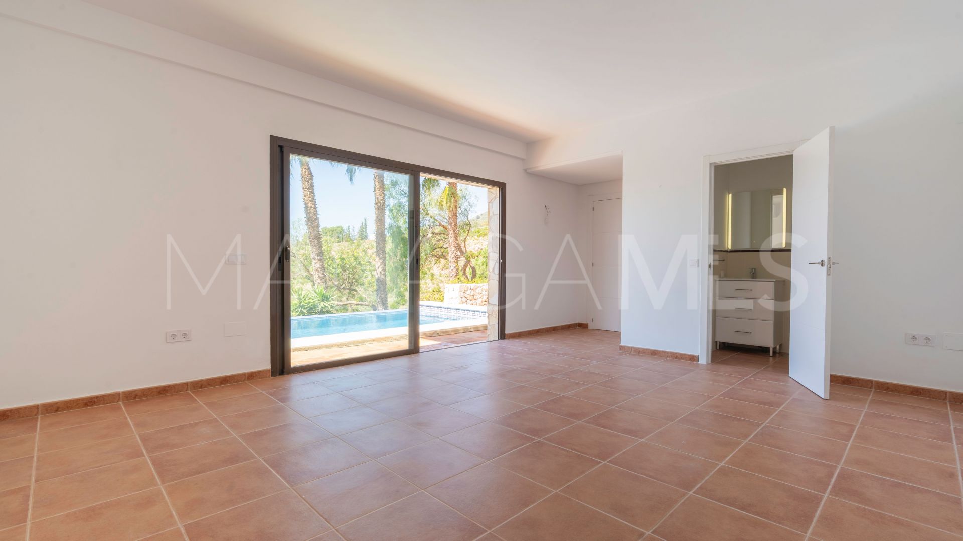 Villa for sale in Valtocado