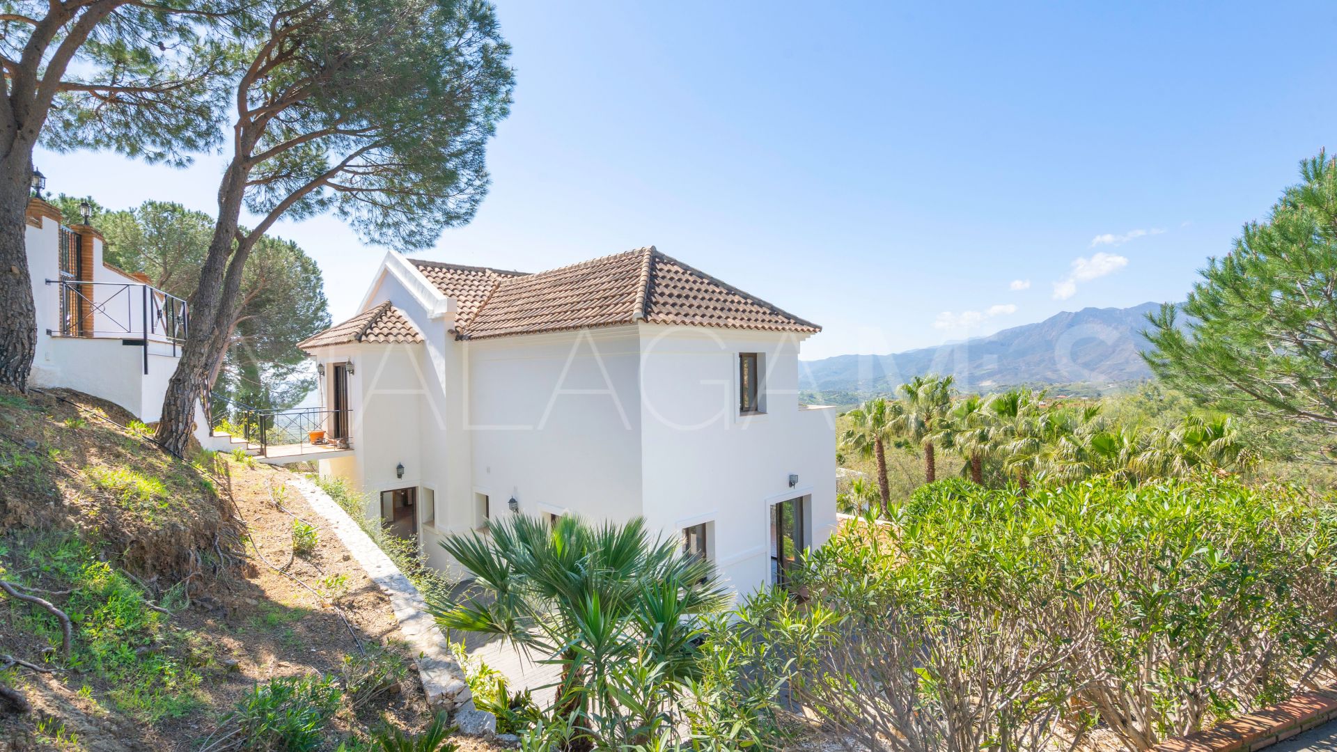 Villa for sale in Valtocado