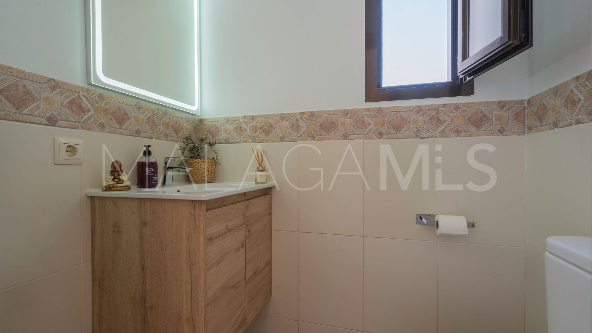 Villa for sale in Valtocado