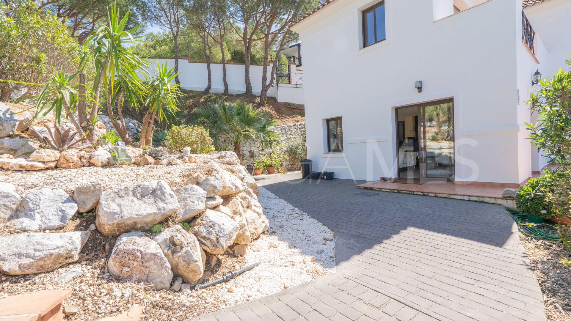 Villa for sale in Valtocado