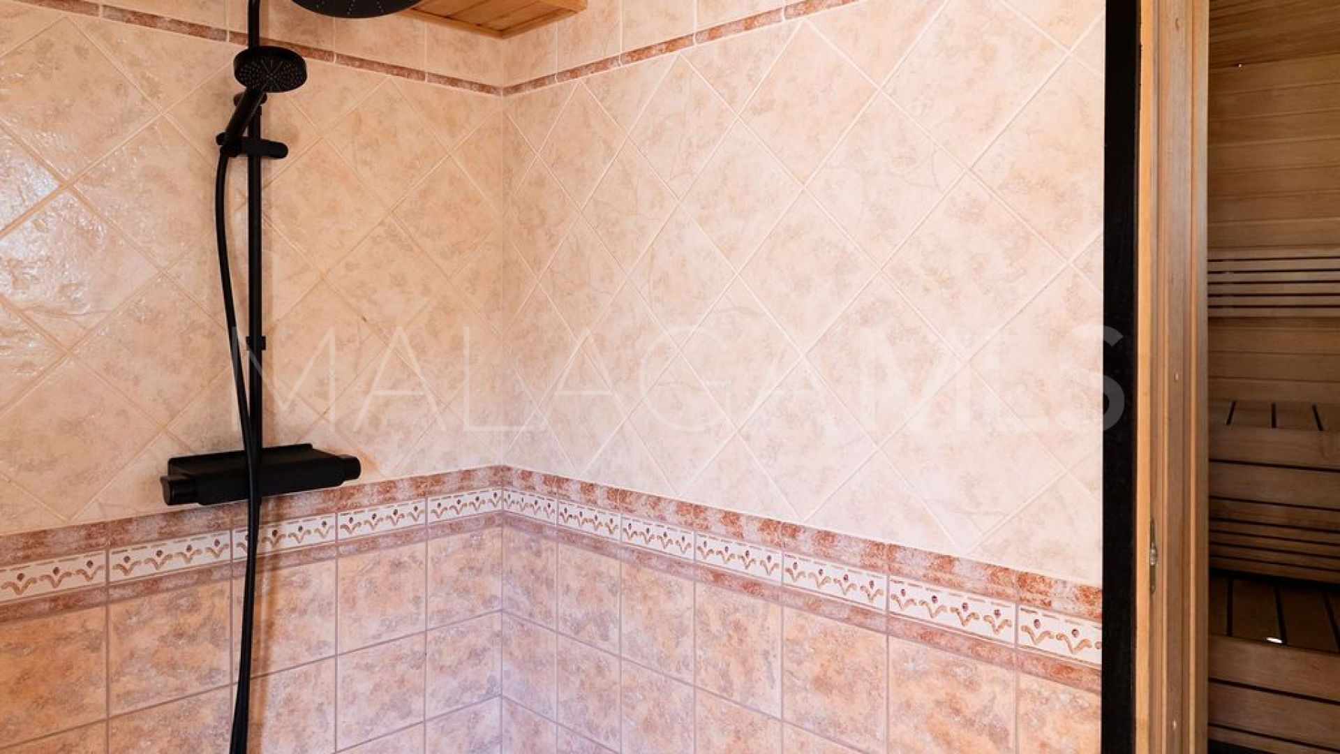 Villa for sale with 4 bedrooms in Torreblanca