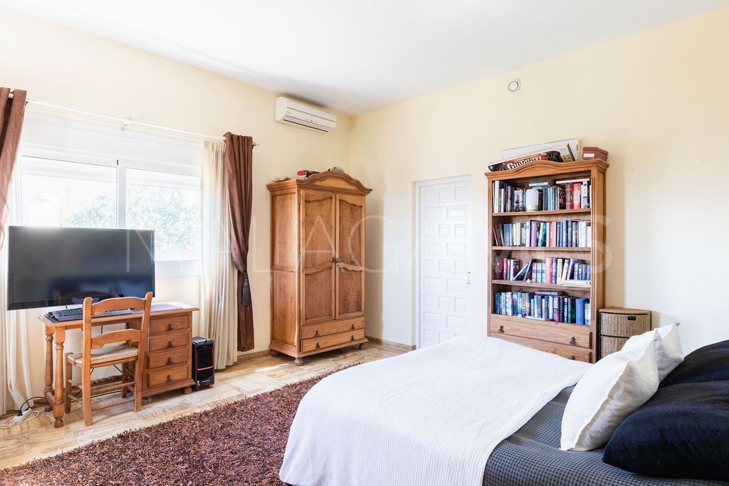 Villa for sale with 4 bedrooms in Torreblanca