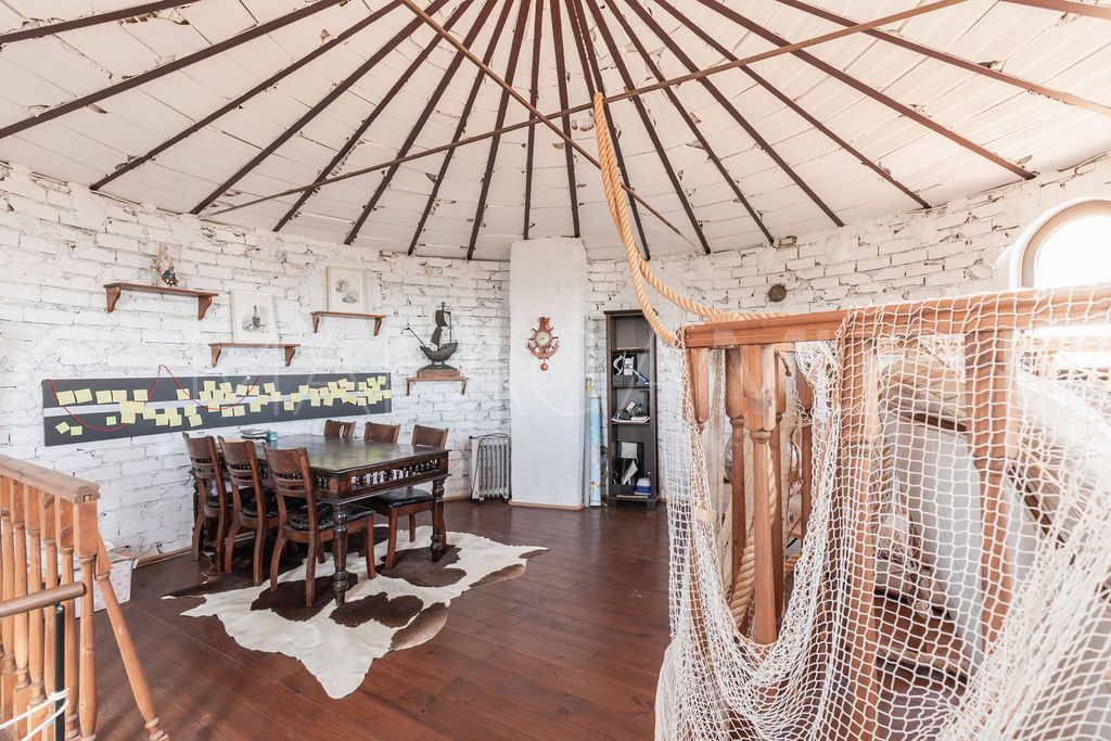 Villa for sale with 4 bedrooms in Torreblanca