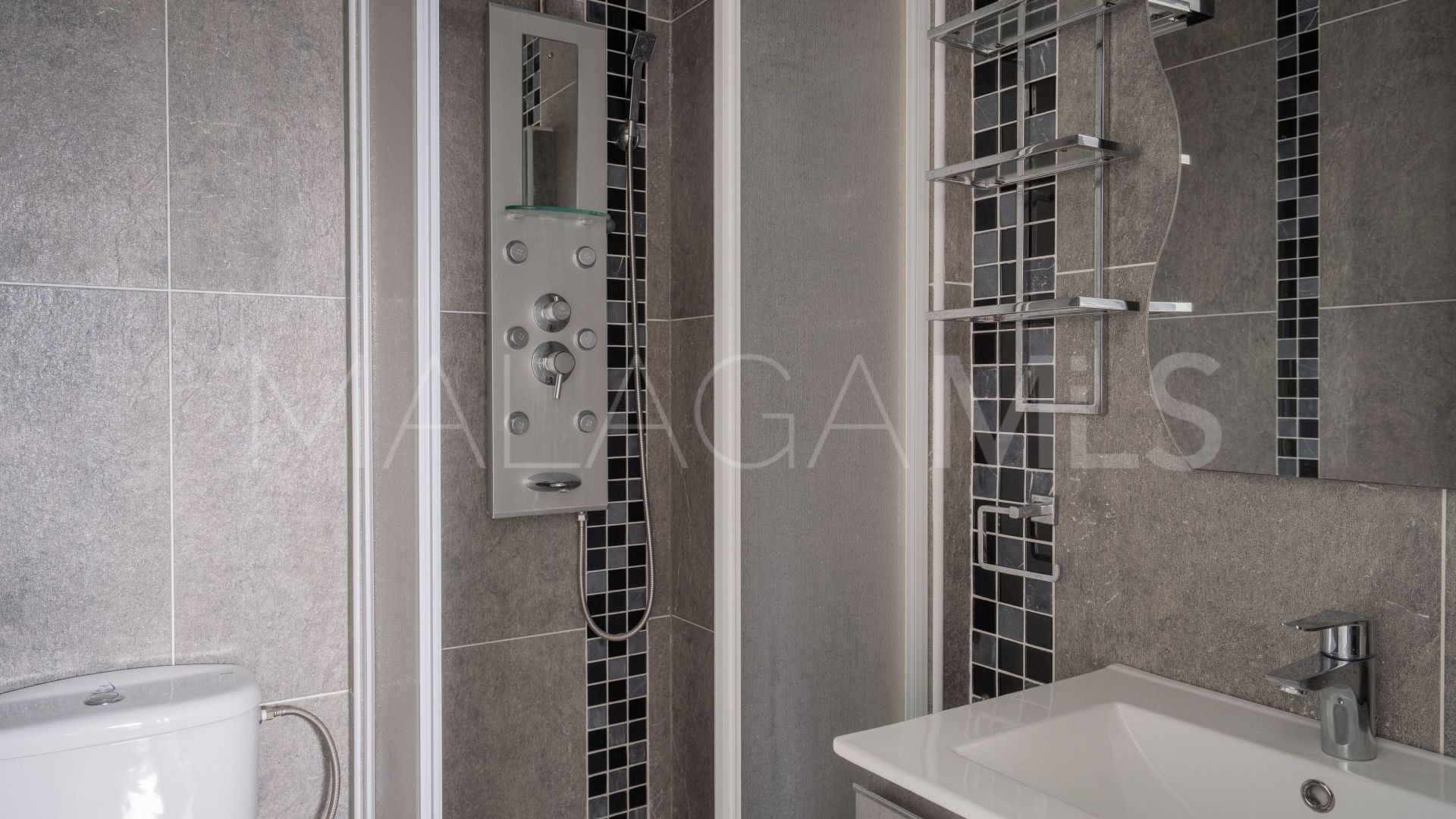 Lägenhet for sale in Sitio de Calahonda