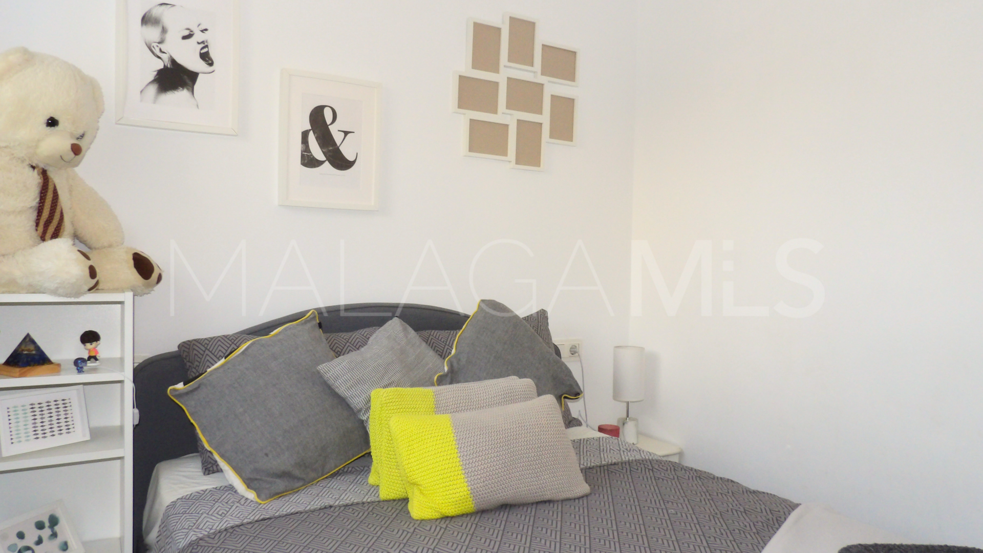 Markplanslägenhet for sale in Sitio de Calahonda