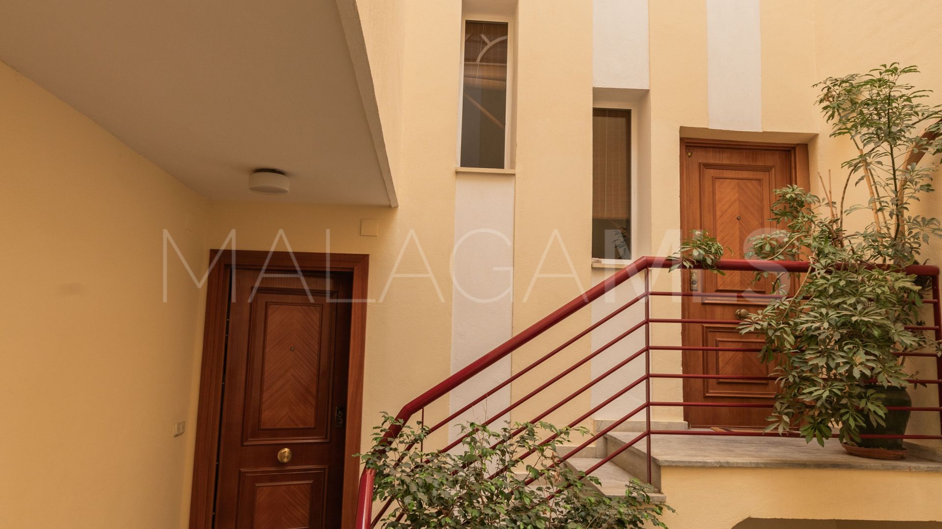 Tvåvåningslägenhet for sale in Malaga - Este