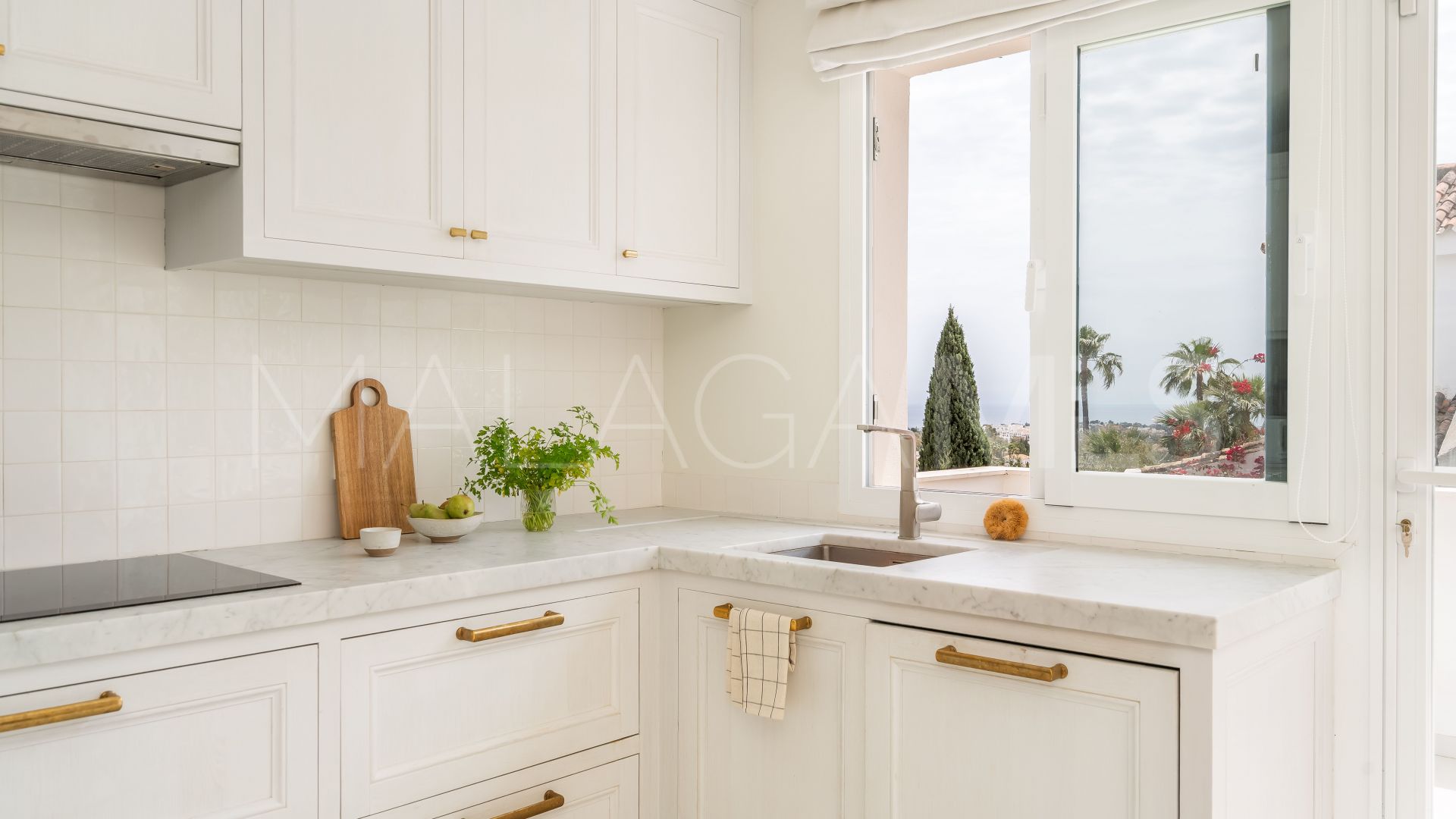 Maison for sale in Los Naranjos Hill Club