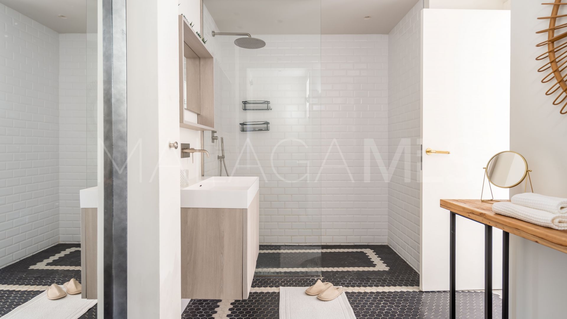 Maison for sale in Los Naranjos Hill Club