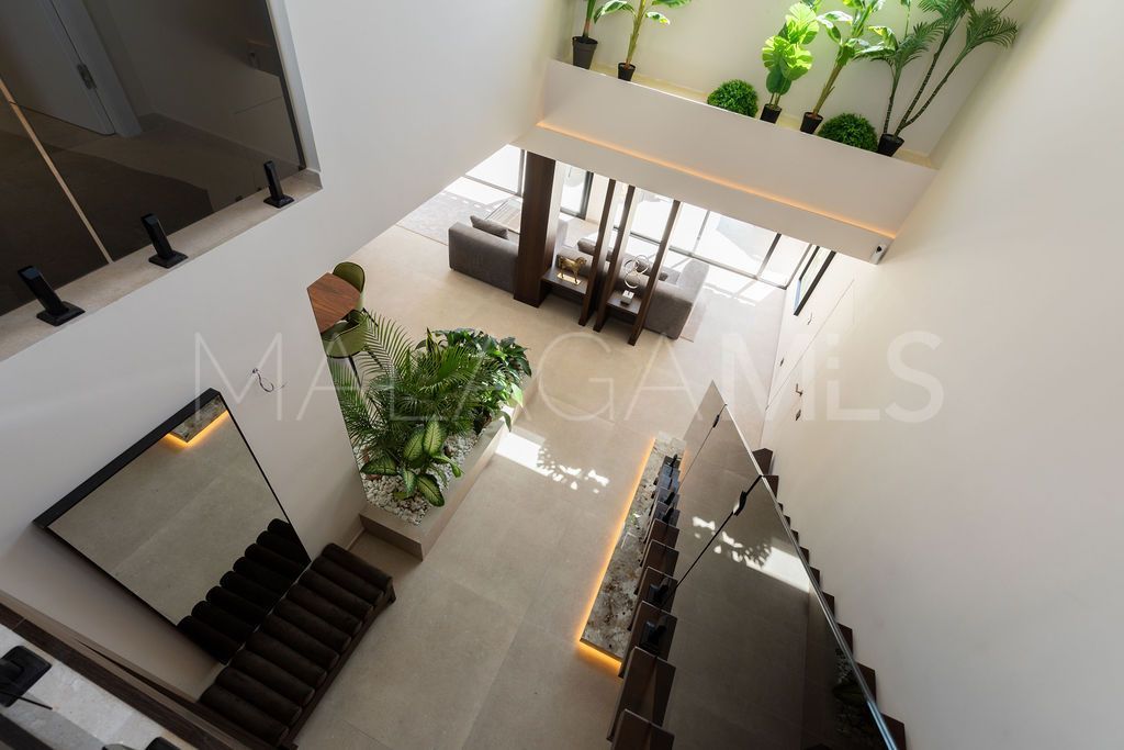 Villa for sale in Benahavis