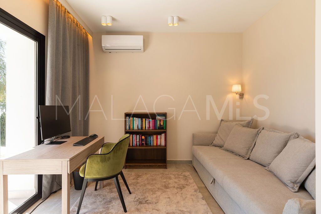 Villa for sale in Benahavis