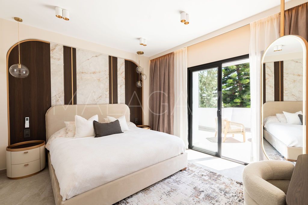 Villa for sale in Benahavis