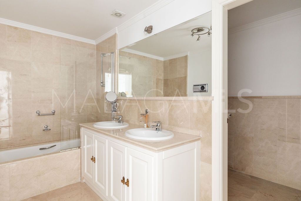 Villa with 3 bedrooms for sale in Calahonda