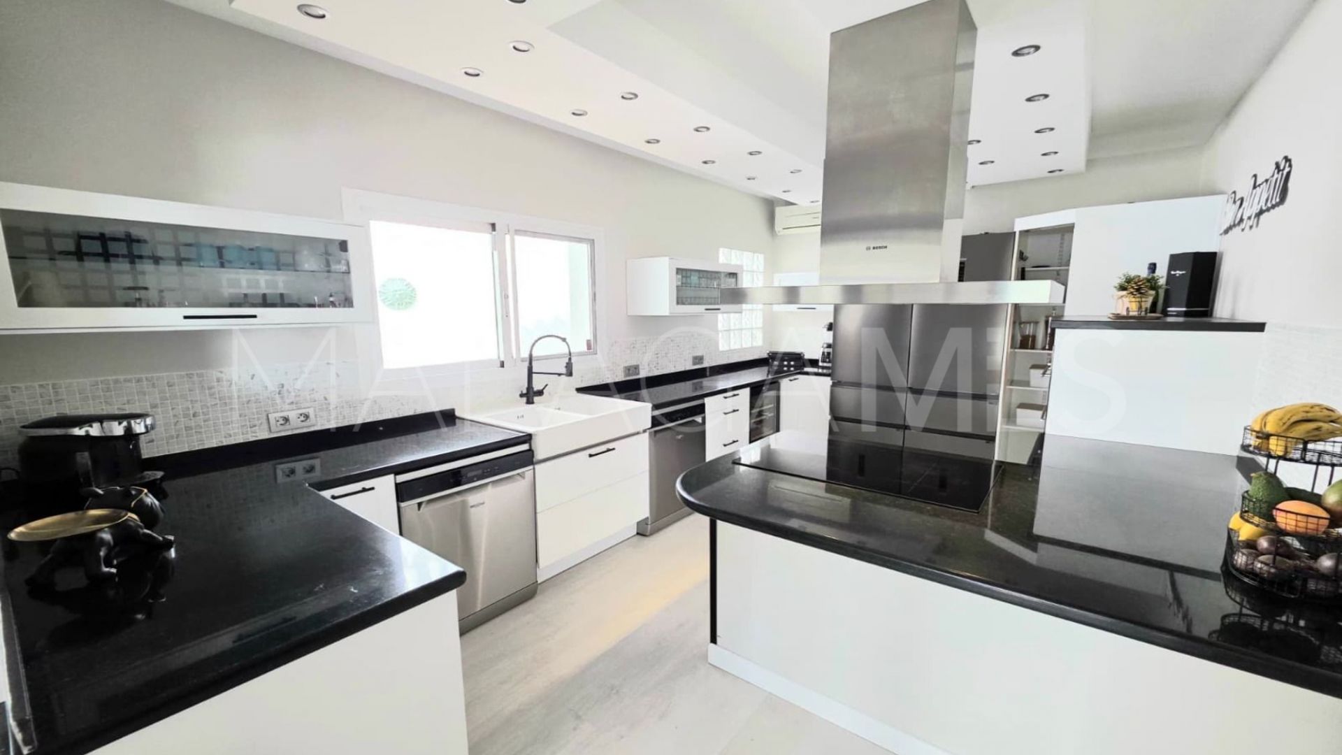 Hus i byn for sale in Torreblanca