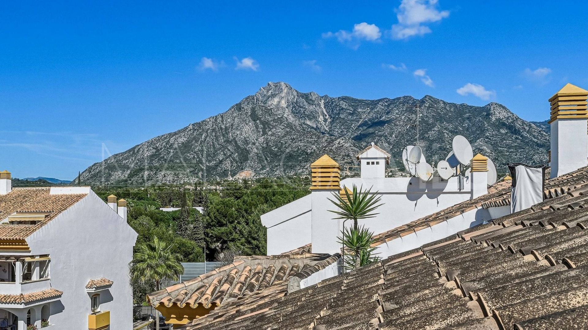 Duplex penthouse for sale in Marbella City