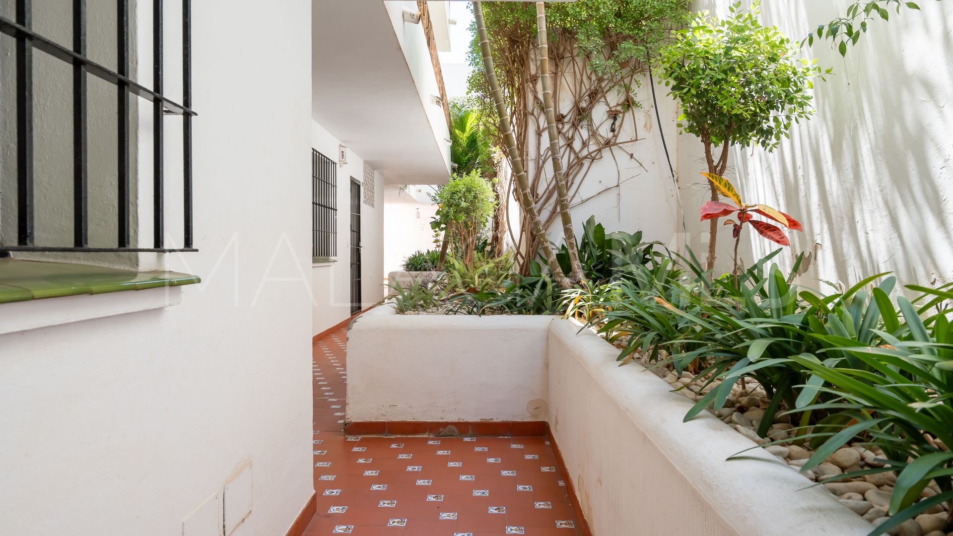 Erdgeschosswohnung for sale in Benalmadena