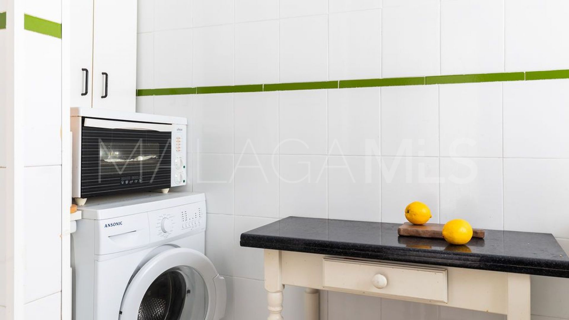 Lägenhet for sale in Fuengirola Puerto