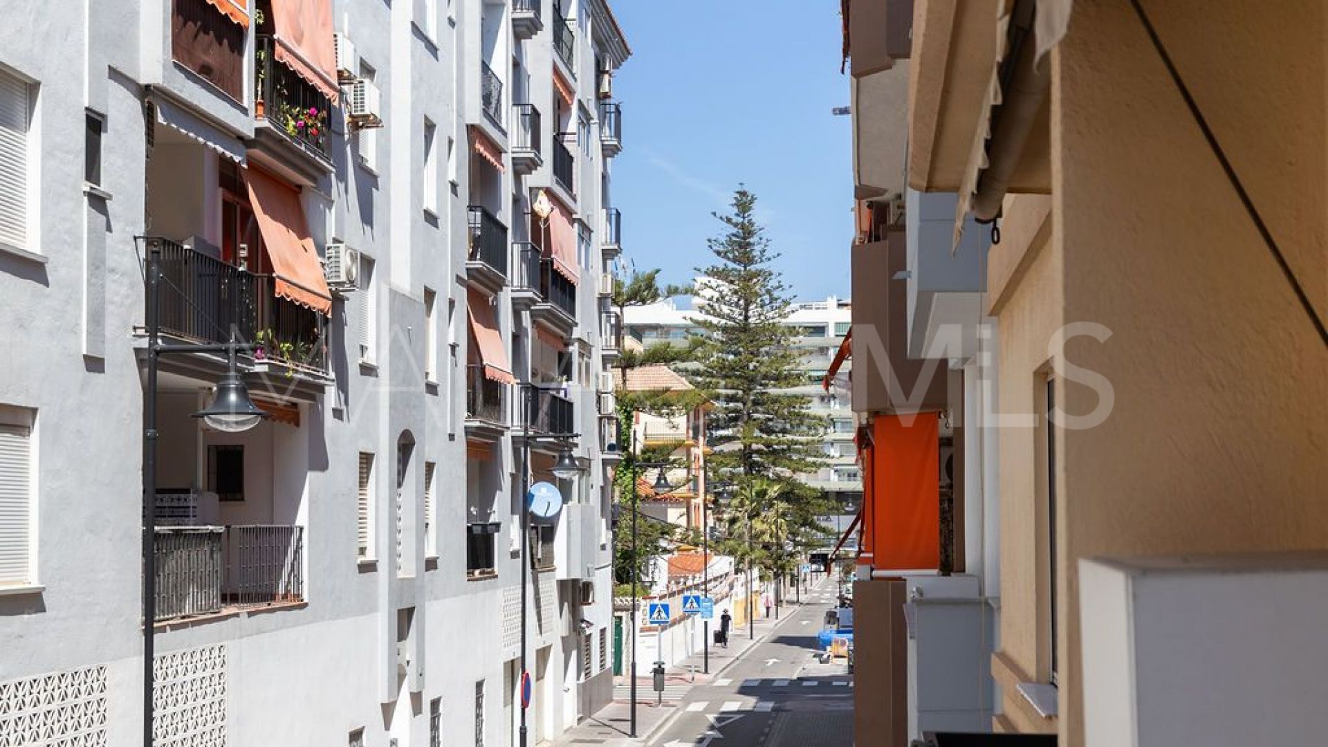 Lägenhet for sale in Fuengirola Puerto