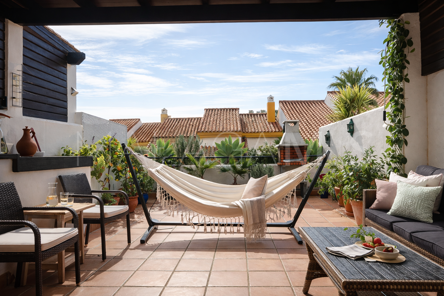 Buy town house with 4 bedrooms in Alcorrín