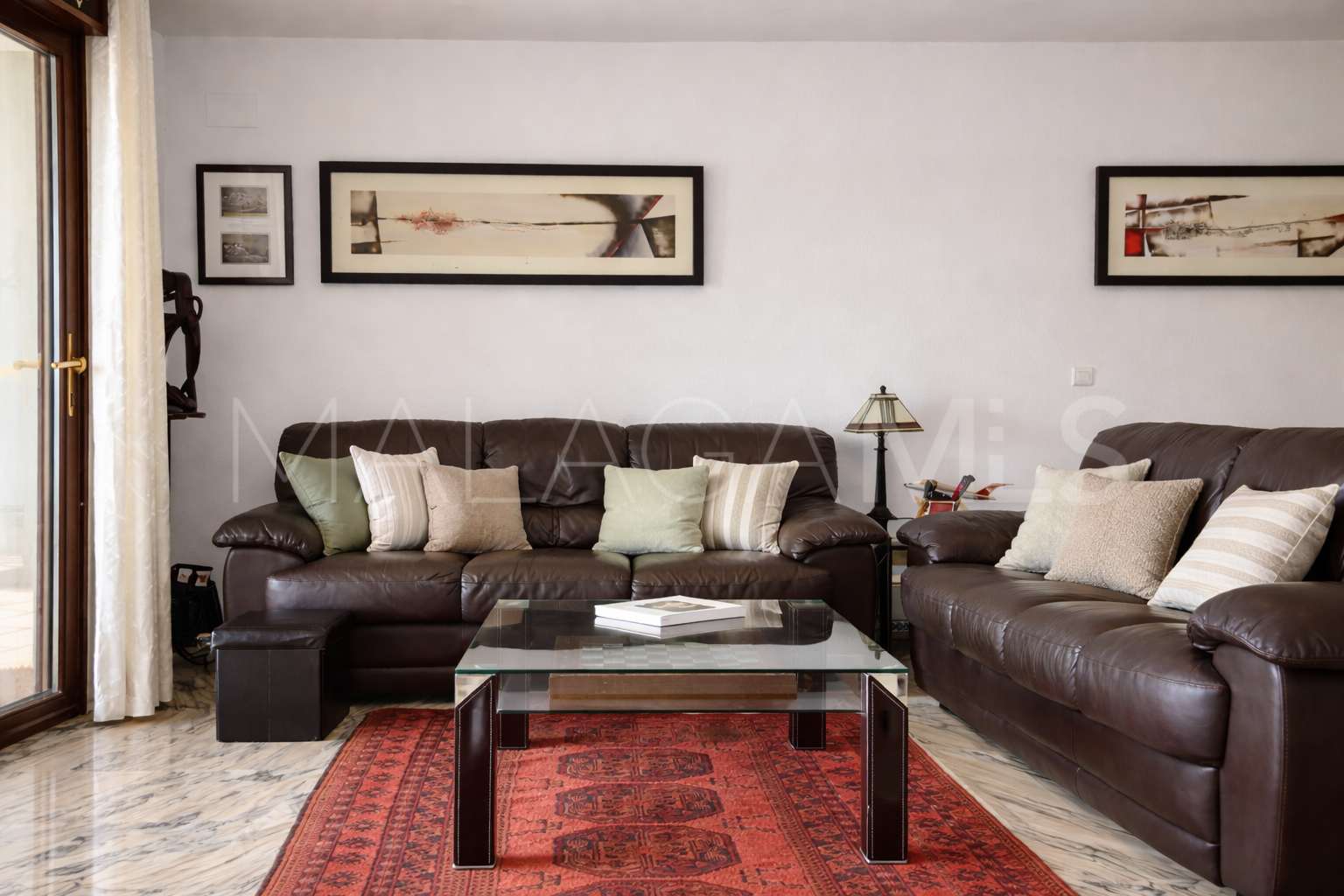 Buy town house with 4 bedrooms in Alcorrín