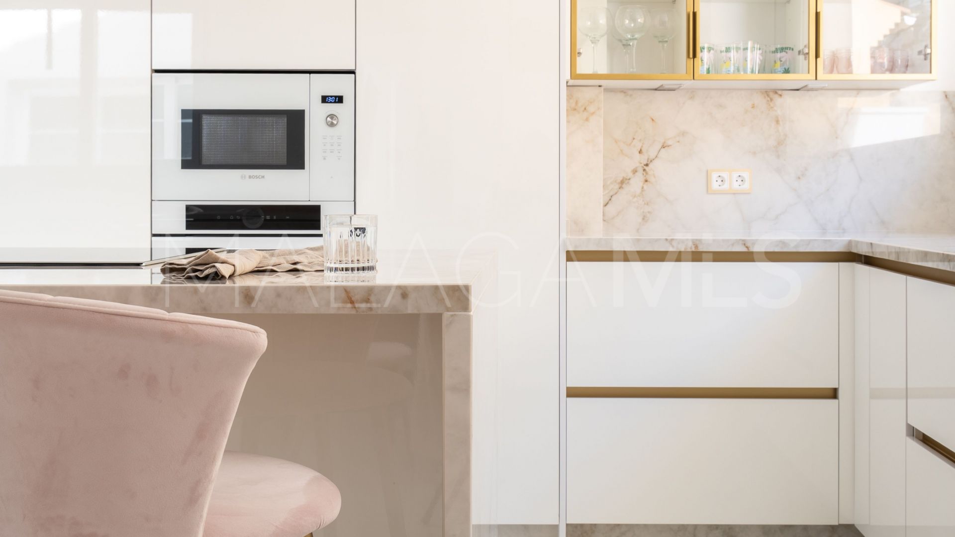 Parhus for sale in La Mairena