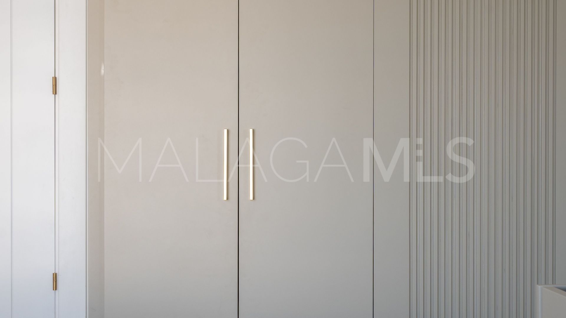 Parhus for sale in La Mairena