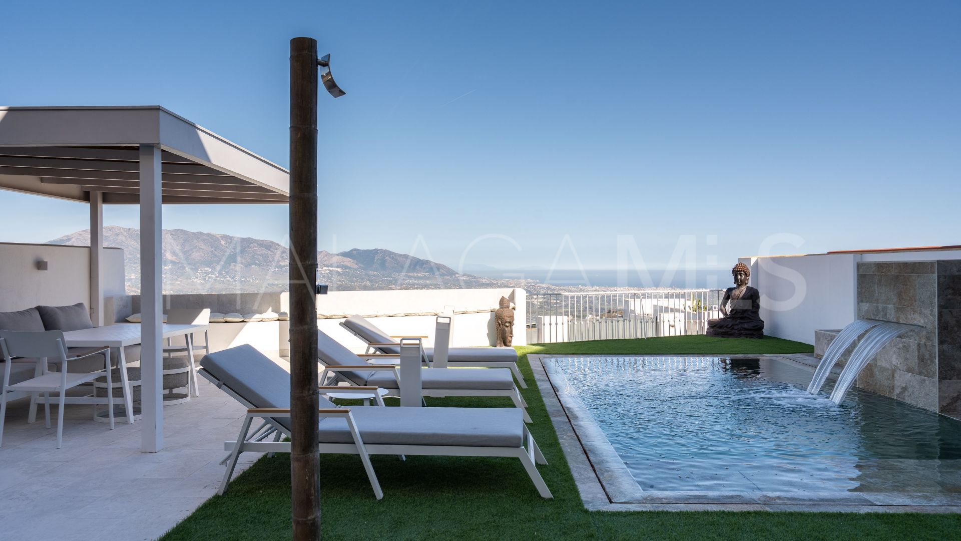 Parhus for sale in La Mairena