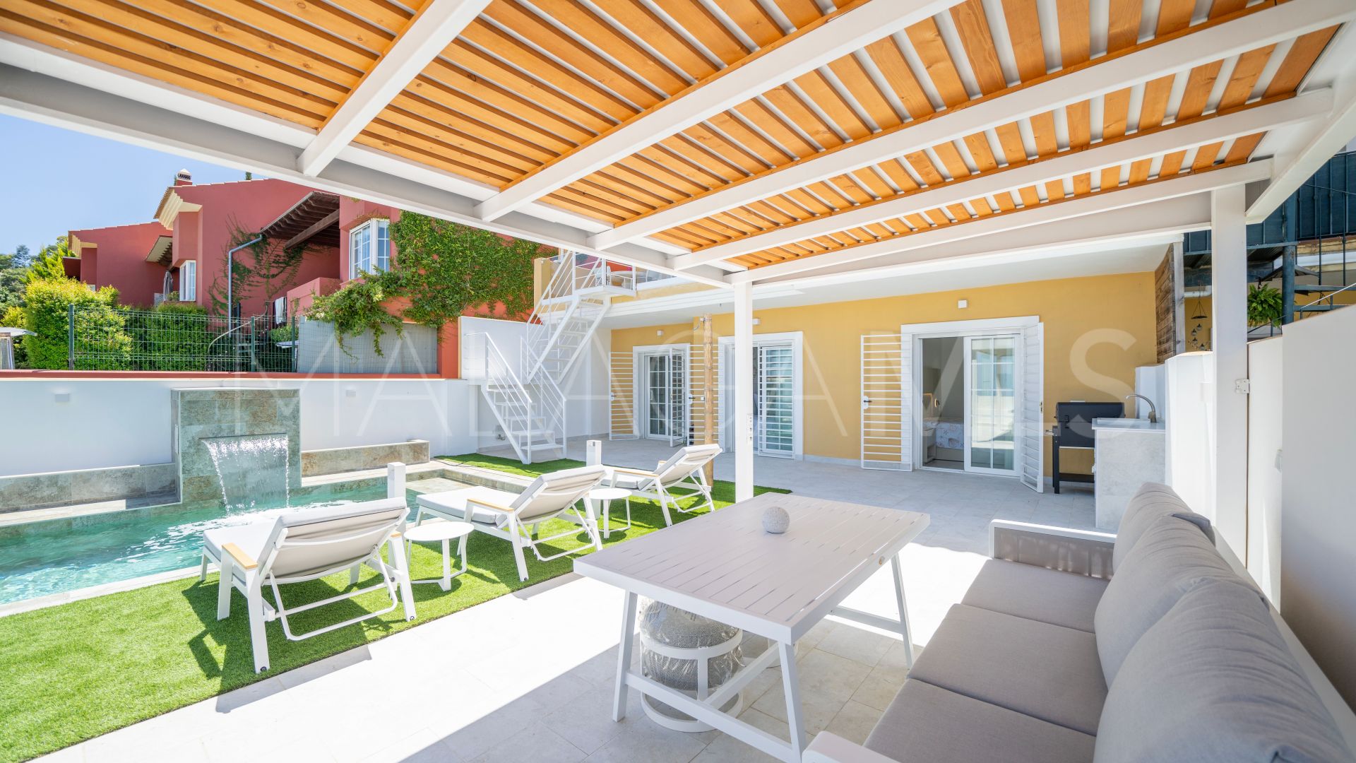 For sale semi detached house in La Mairena with 4 bedrooms