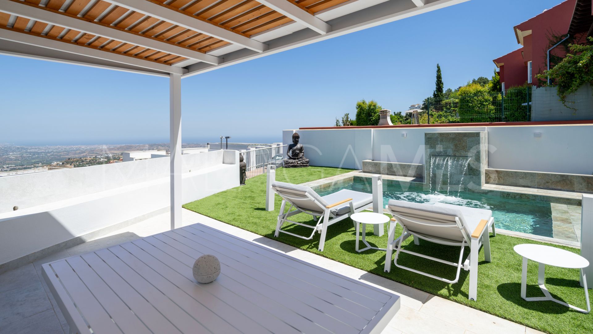 For sale semi detached house in La Mairena with 4 bedrooms