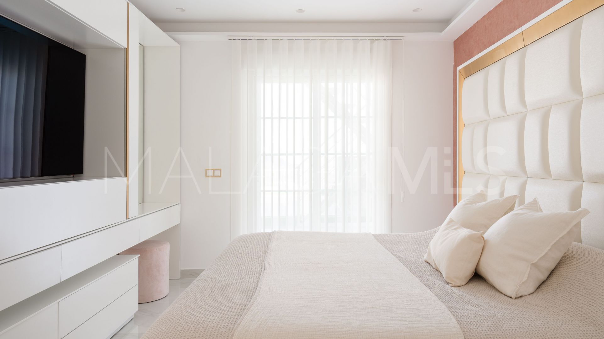 Parhus for sale in La Mairena