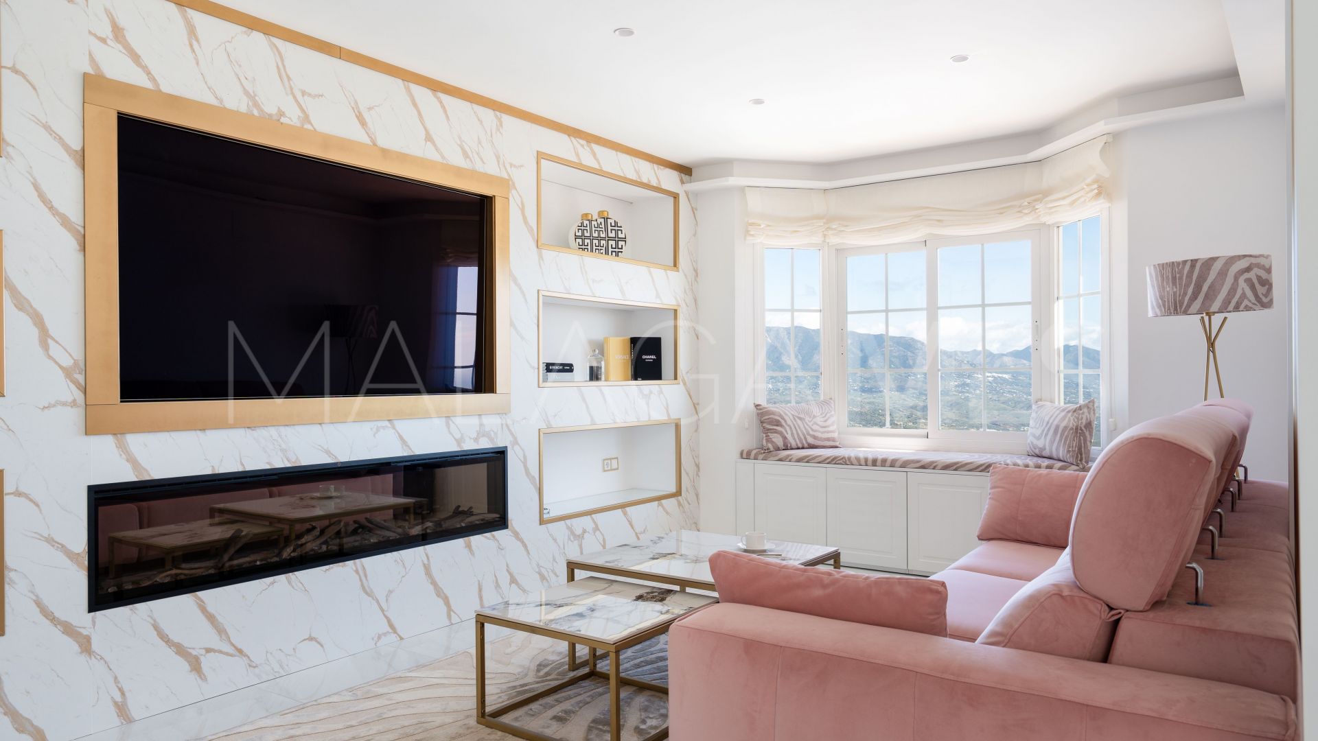 Parhus for sale in La Mairena