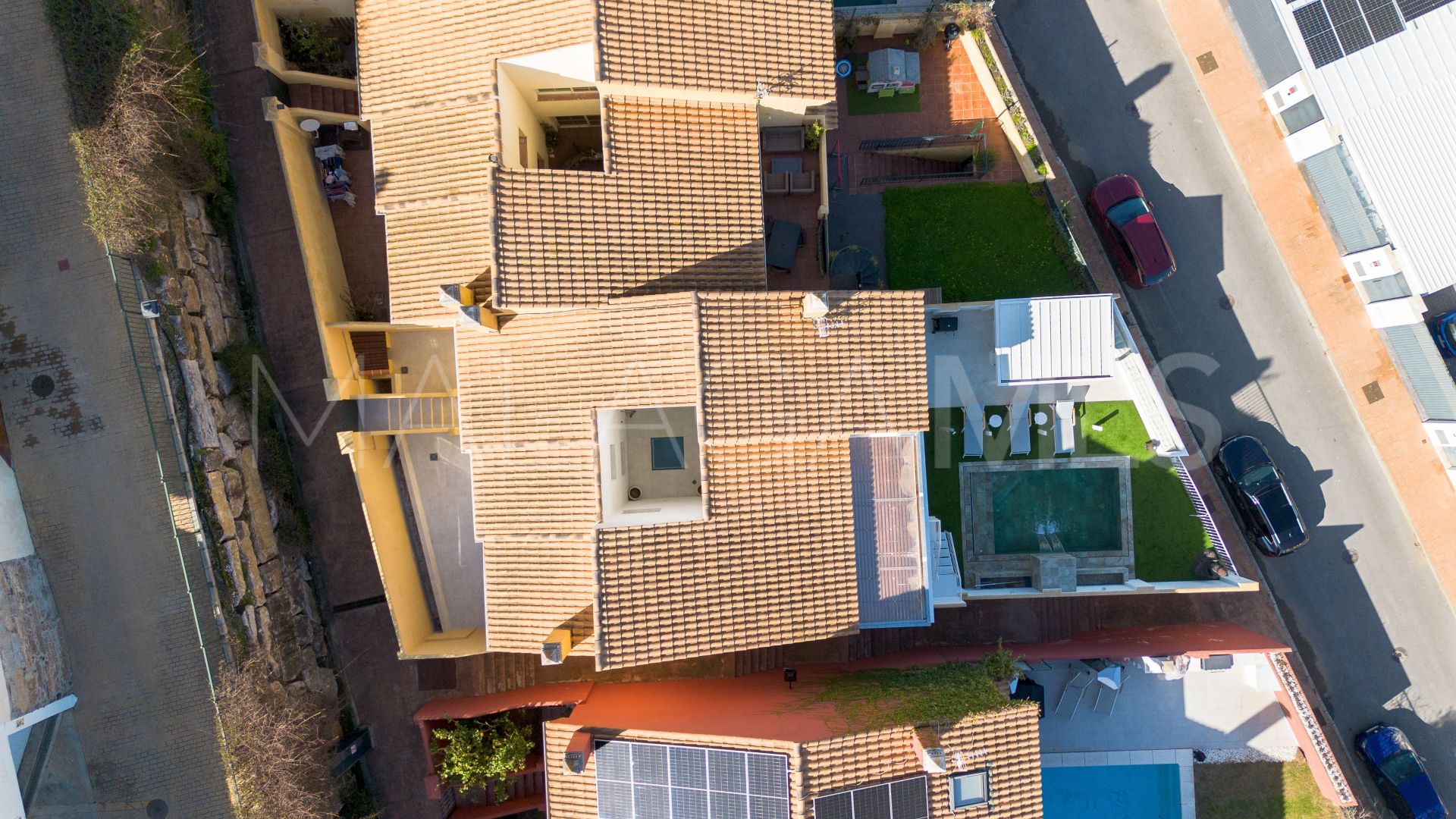 Parhus for sale in La Mairena