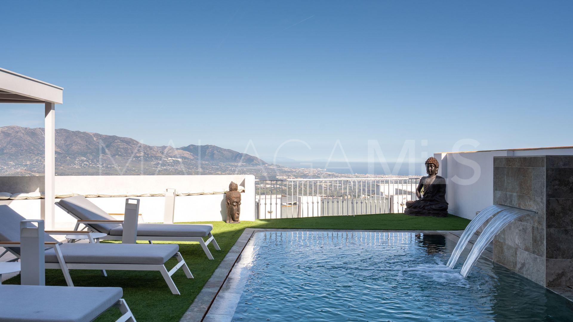 Parhus for sale in La Mairena