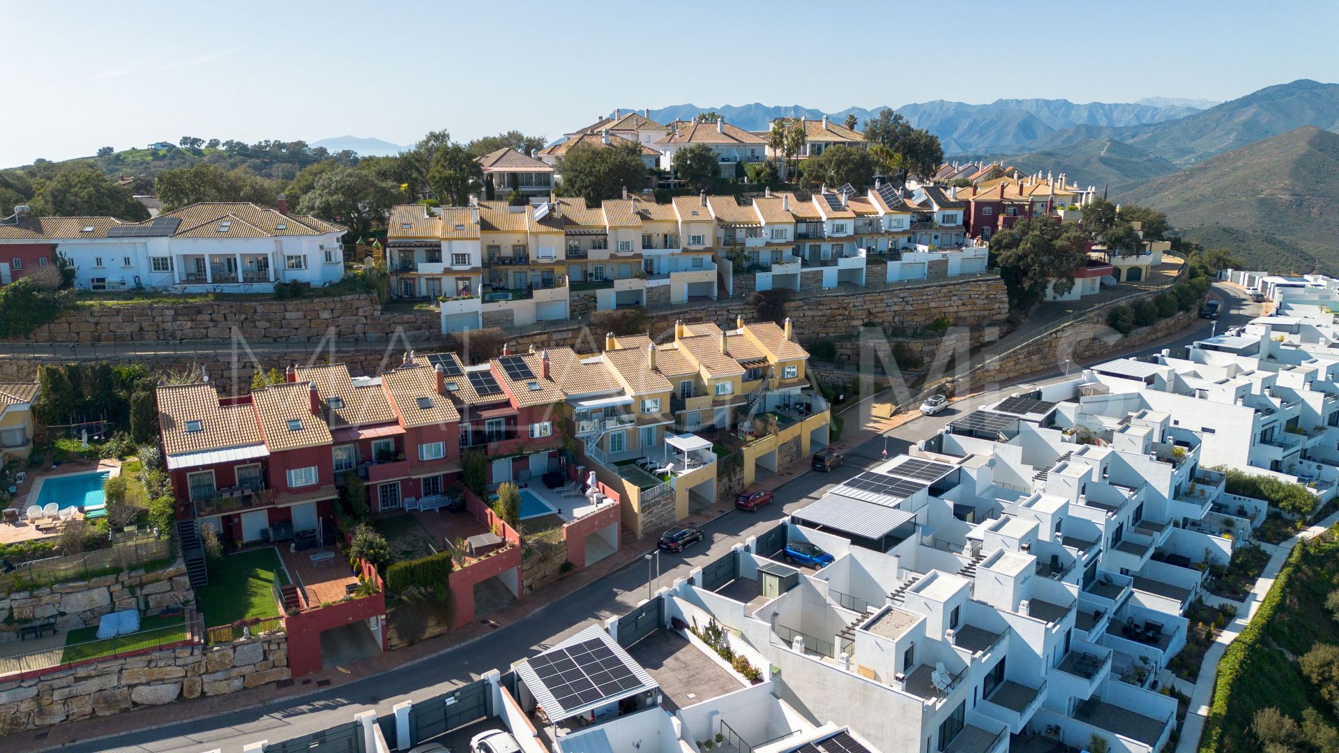 Parhus for sale in La Mairena