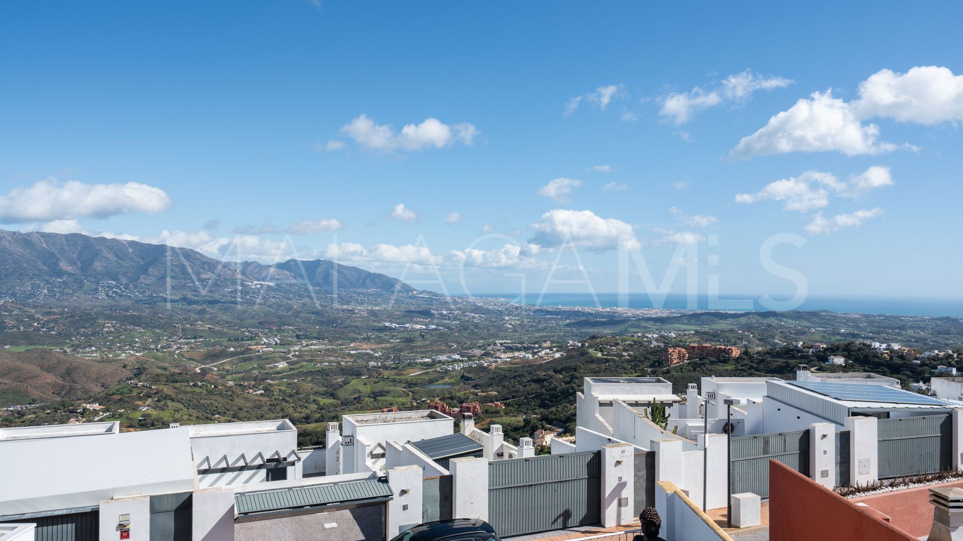 Parhus for sale in La Mairena