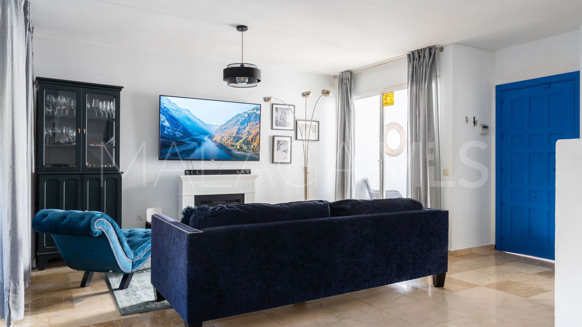 Pareado with 4 bedrooms for sale in Nueva Andalucia