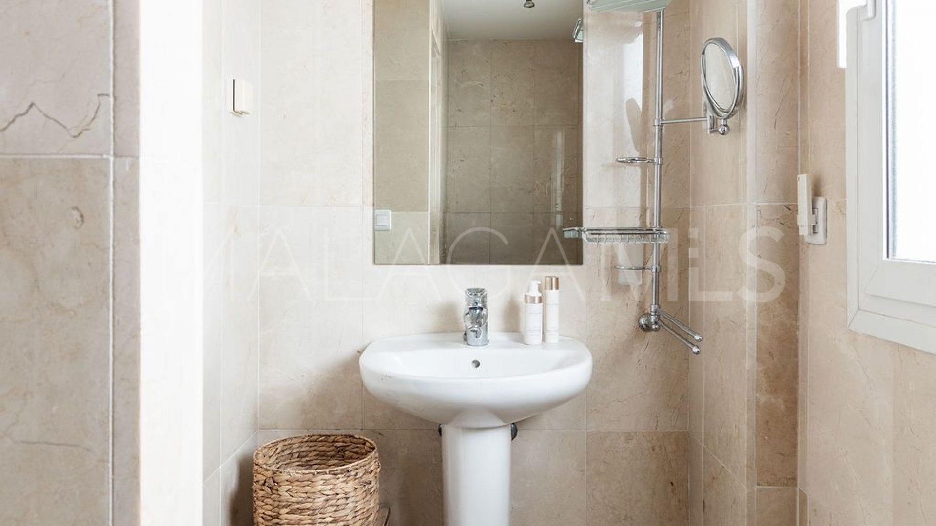 For sale duplex penthouse in Mijas Costa with 3 bedrooms