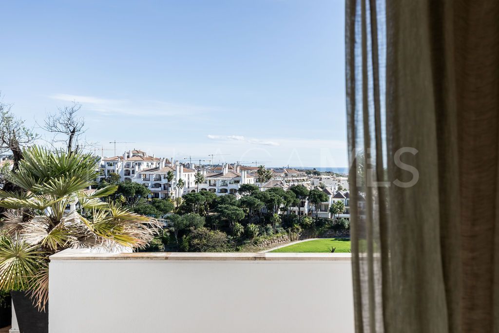 For sale duplex penthouse in Mijas Costa with 3 bedrooms